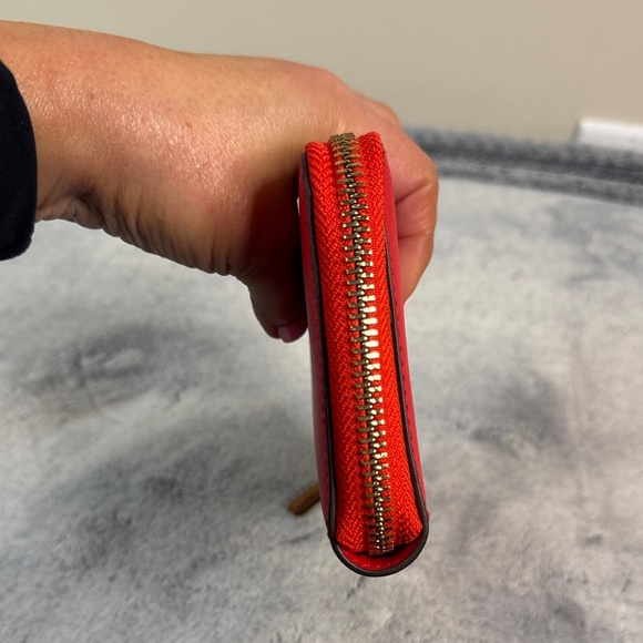 Tory Burch Emerson Medium Zip Around Wallet - Brilliant Red - Picture 4 of 12